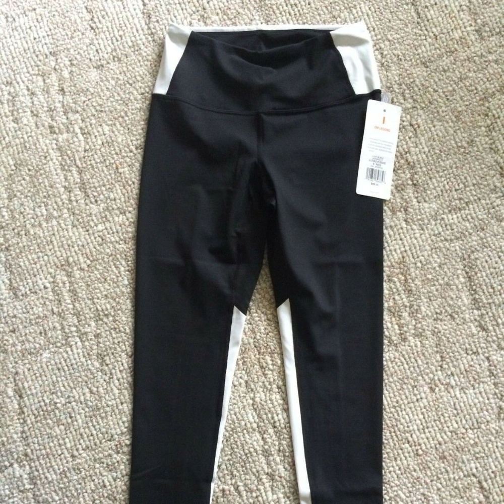 SALE! NWT Lucy Om Leggings - Lucy Black w/white